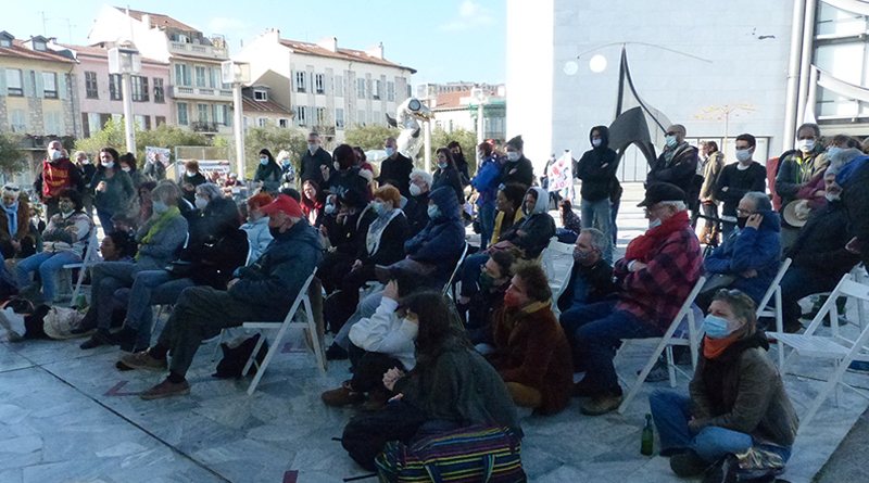 Projection du film : Debout les femmes !